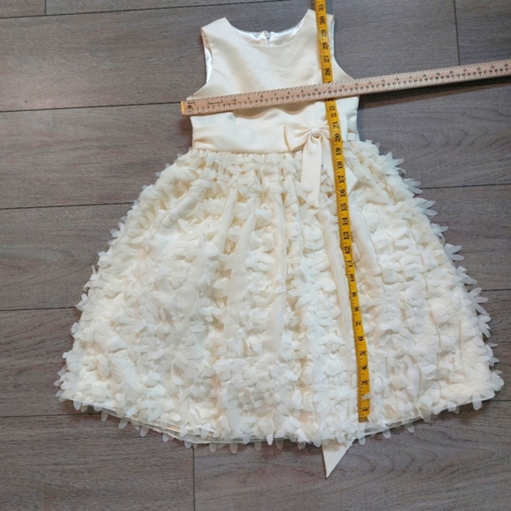American Princess Beautiful Formal Flower Girls Dress Color Cream Size 8 - Picture 14 of 16